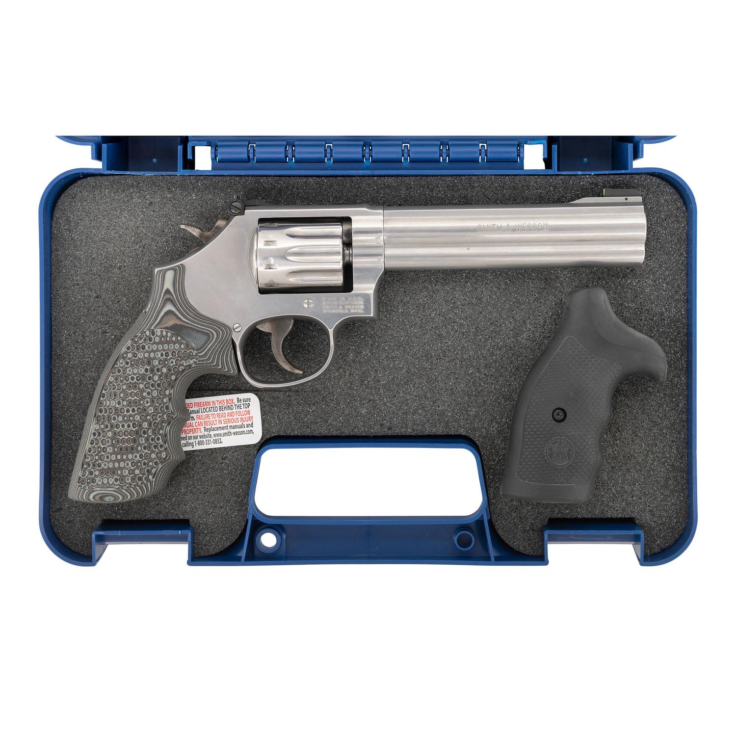 *Smith & Wesson 617-6 in Box