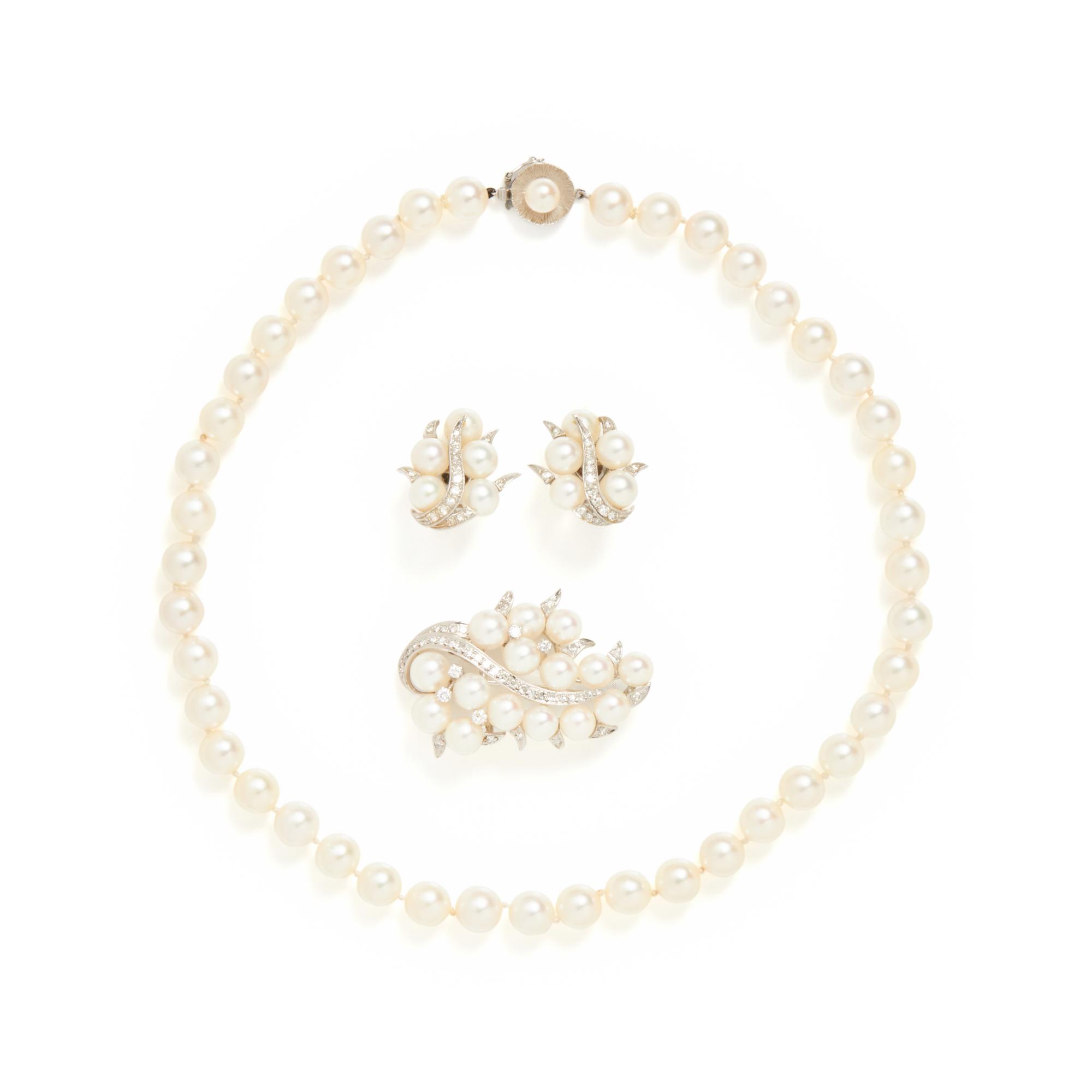 CULTURED PEARL AND DIAMOND JEWELRY SUITE