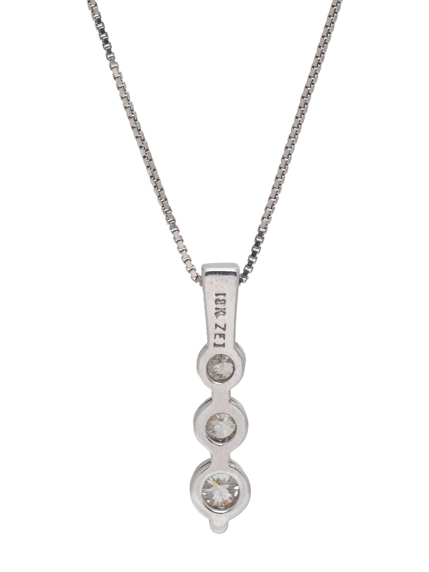 DIAMOND PENDANT/NECKLACE