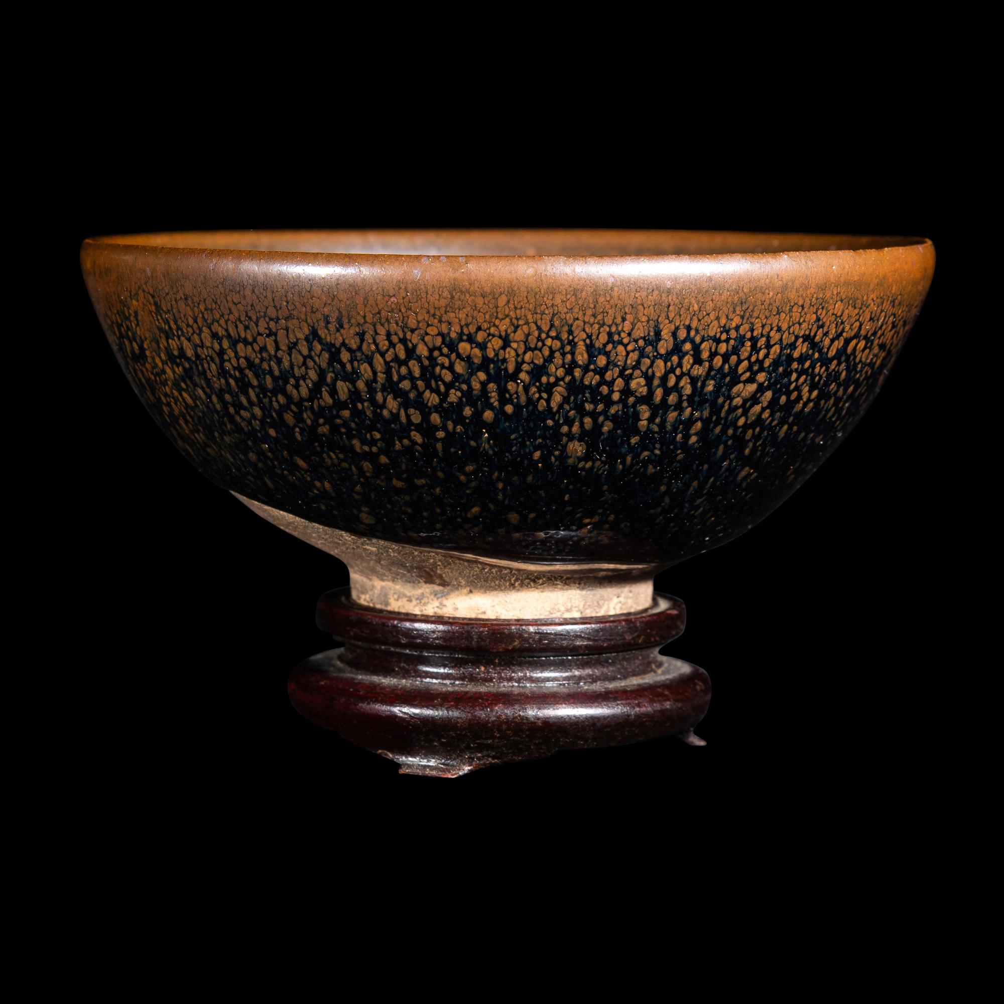A Chinese Jian -Style 'Oil-Spot' Tea Bowl, Song Dynasty 宋 黑釉油滴碗