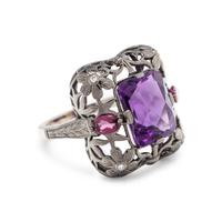 AMETHYST AND DIAMOND RING
