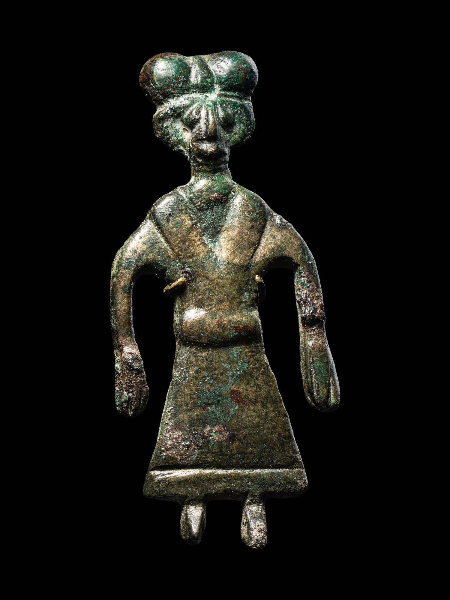 An Amlash Bronze Female Figure