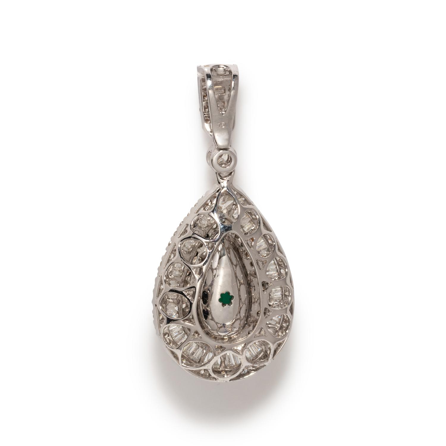 EMERALD AND DIAMOND PENDANT