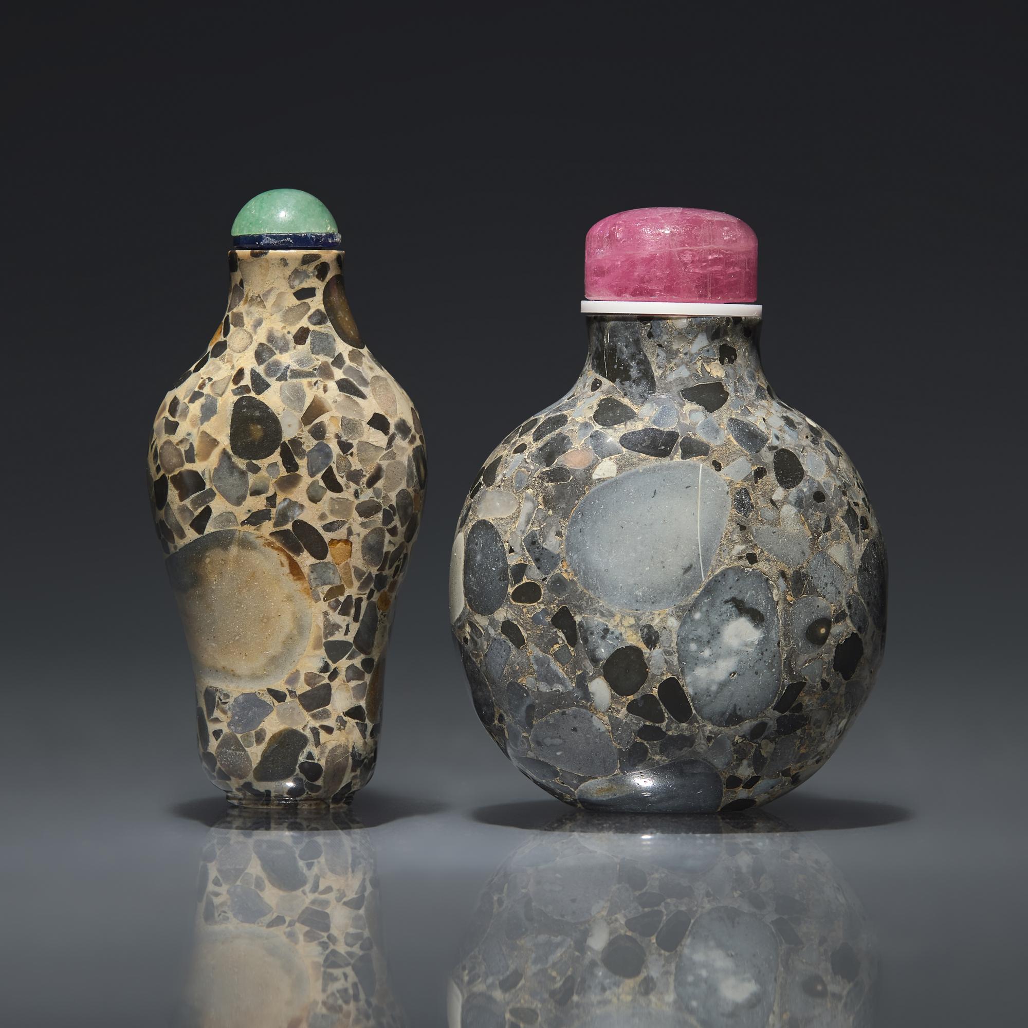 Two Chinese Puddingstone Snuff Bottles, Qing Dynasty, 18th-19th Century — 清中期 抱子石素面鼻煙壺兩支