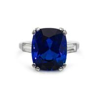 AN IMPORTANT KASHMIR UNHEATED SAPPHIRE AND DIAMOND RING