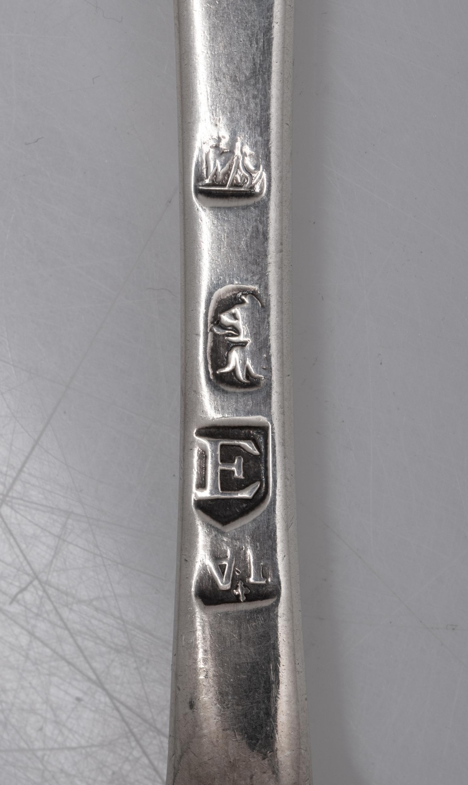 An English Silver Flatware Service