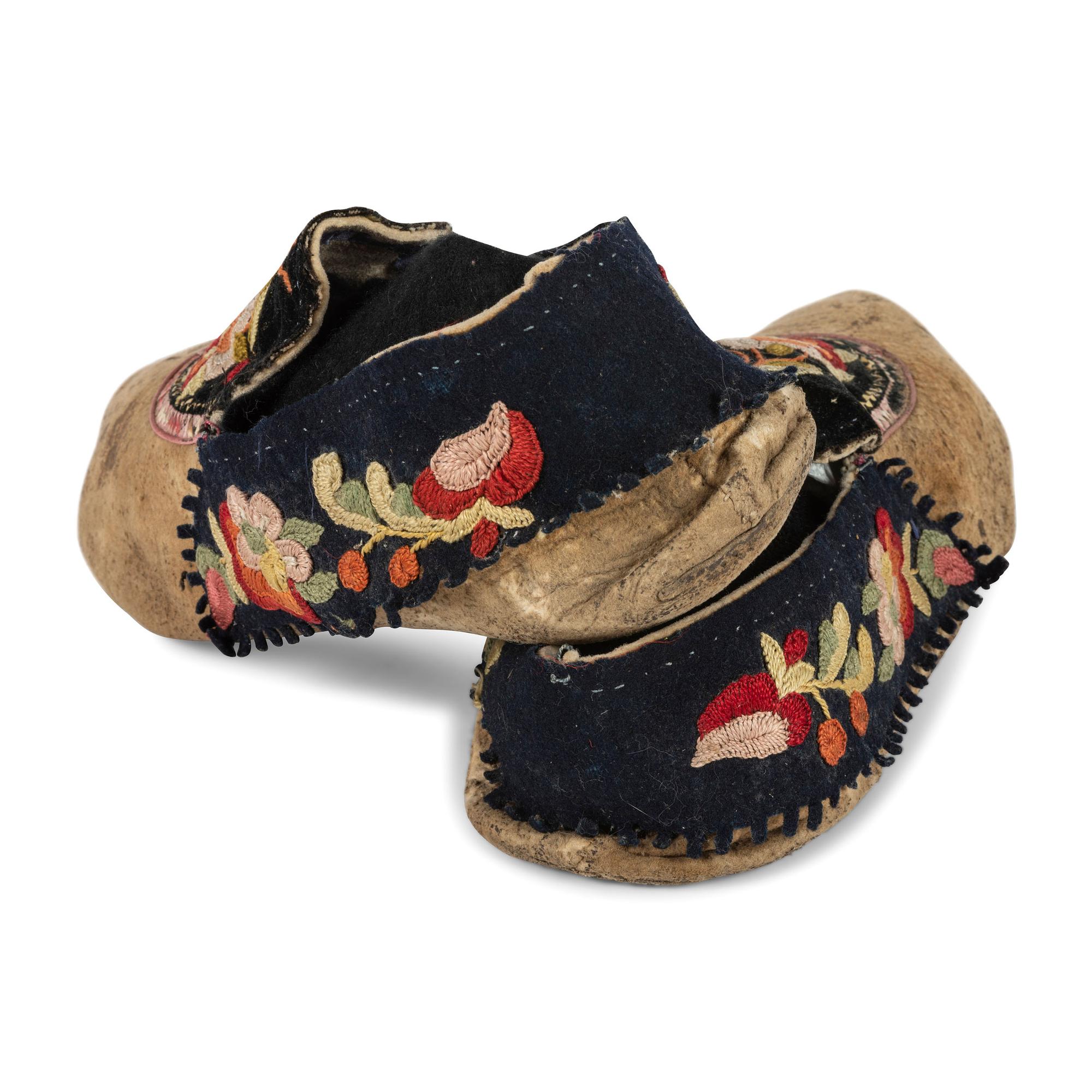 Haudenosaunee Quilled and Embroidered Hide Moccasins