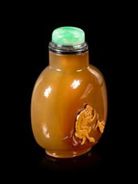 A Carved Agate Snuff Bottle