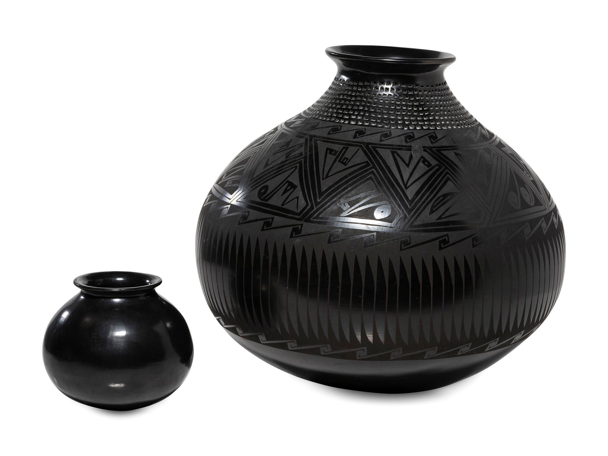 Pair of Mata Ortiz Blackware Pottery Jars