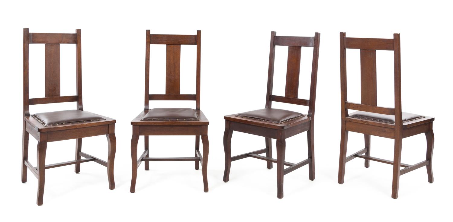 Arts and Crafts, FIRST QUARTER 20TH CENTURY, a set of eight oak side chairs