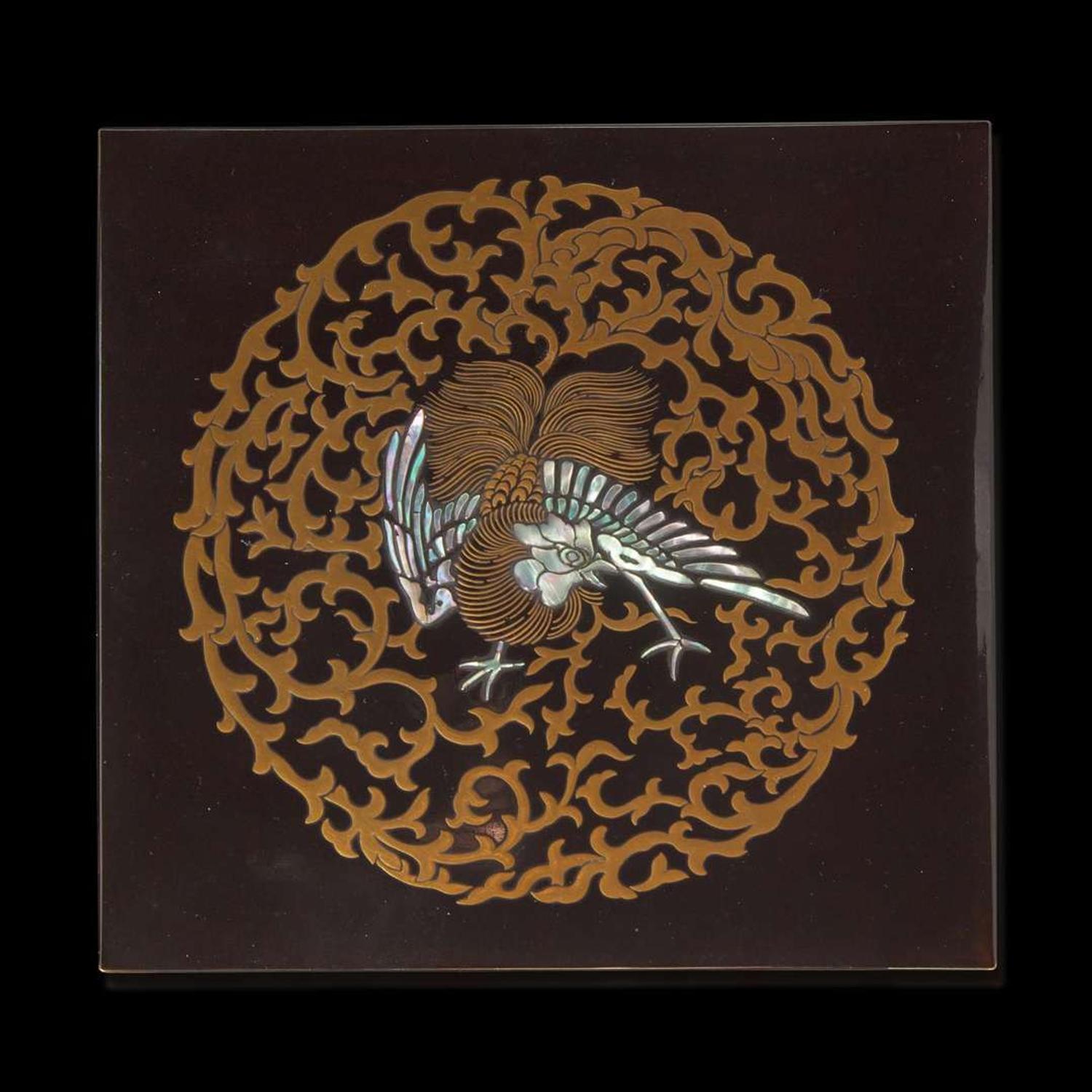 A three-tier Japanese lacquer box, signed Koma Bunsai 日本三层漆盒 20th century ????