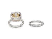 FANCY YELLOW DIAMOND AND DIAMOND RING SET