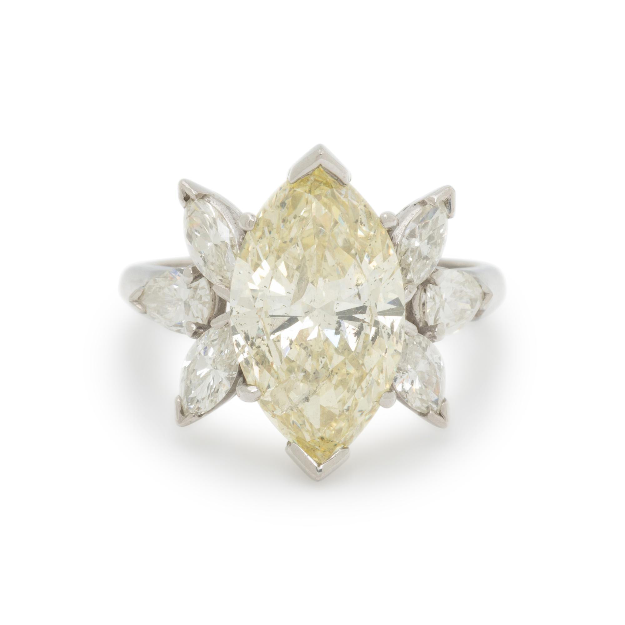 COLORED DIAMOND AND DIAMOND RING
