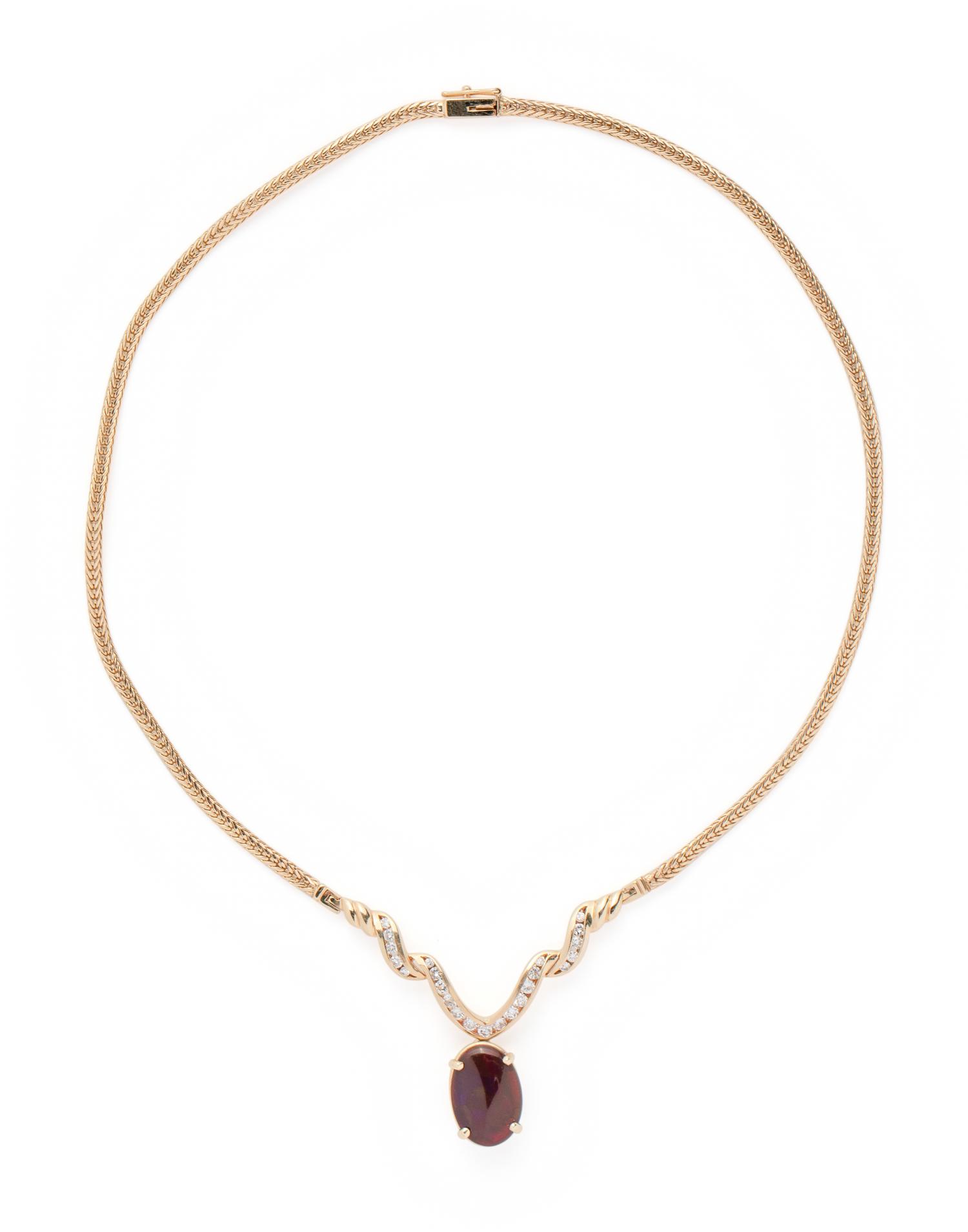 YELLOW GOLD, OPAL AND DIAMOND NECKLACE
