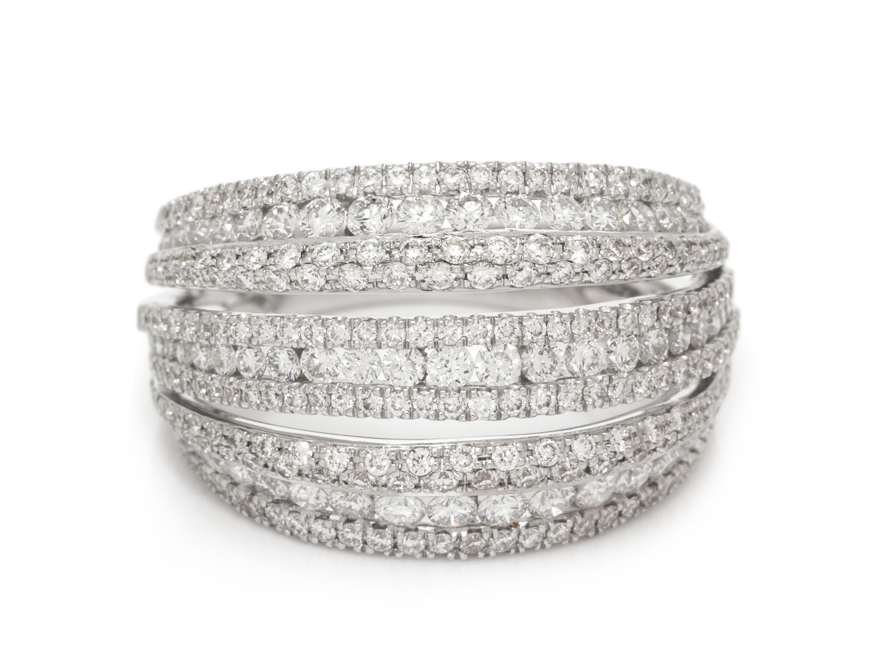 An 18 Karat White Gold and Diamond Ring, 6.30 dwts.