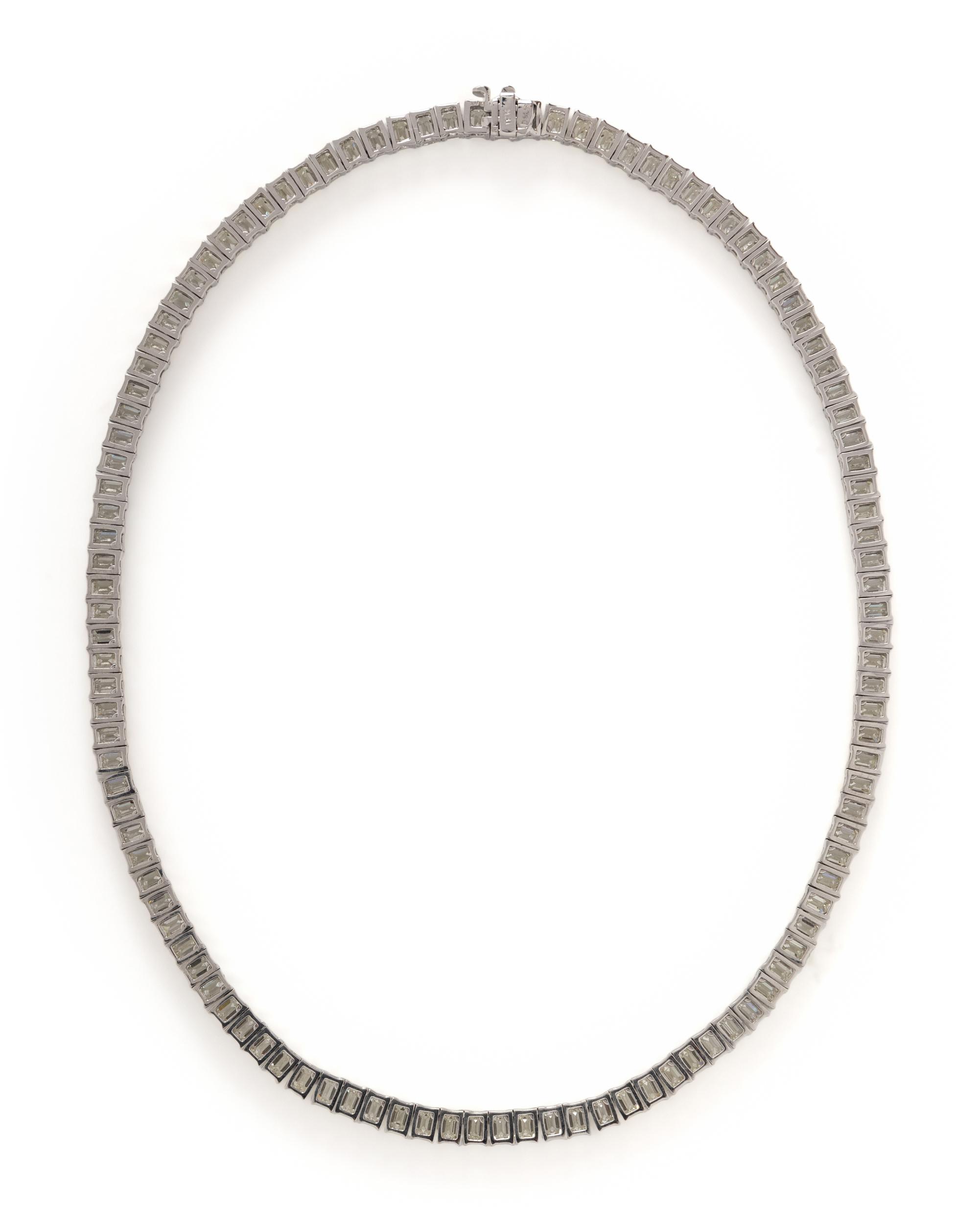 PLATINUM AND DIAMOND RIVIÈRE NECKLACE