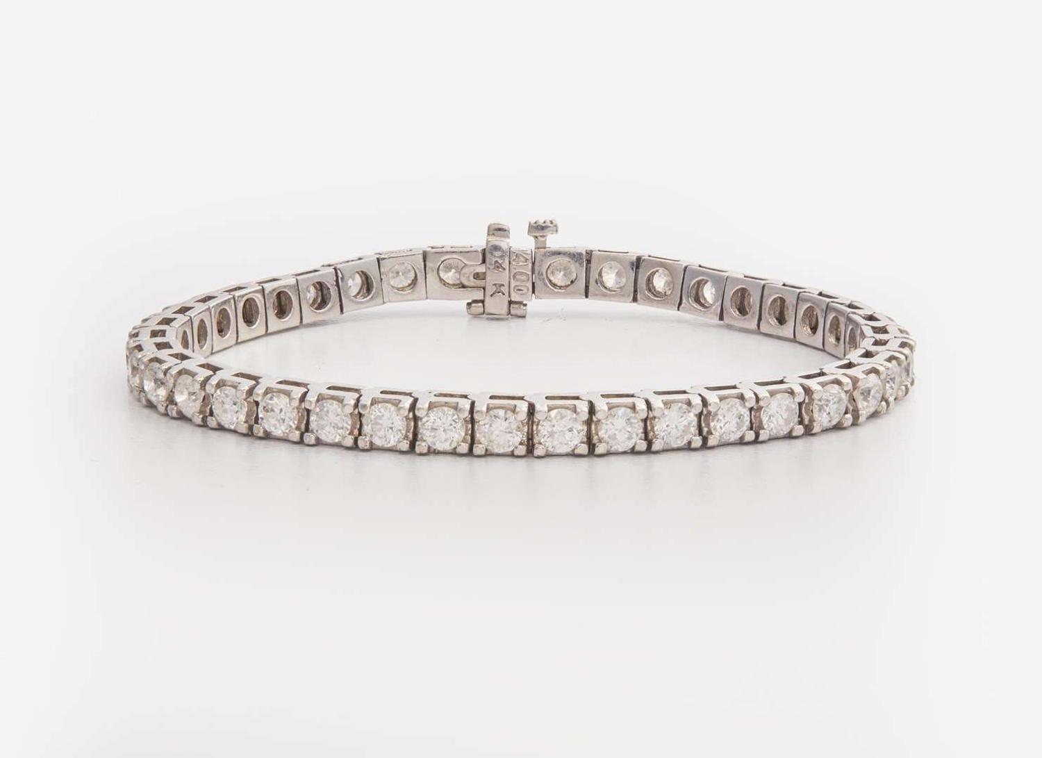 A 14K White Gold and Diamond Tennis Bracelet