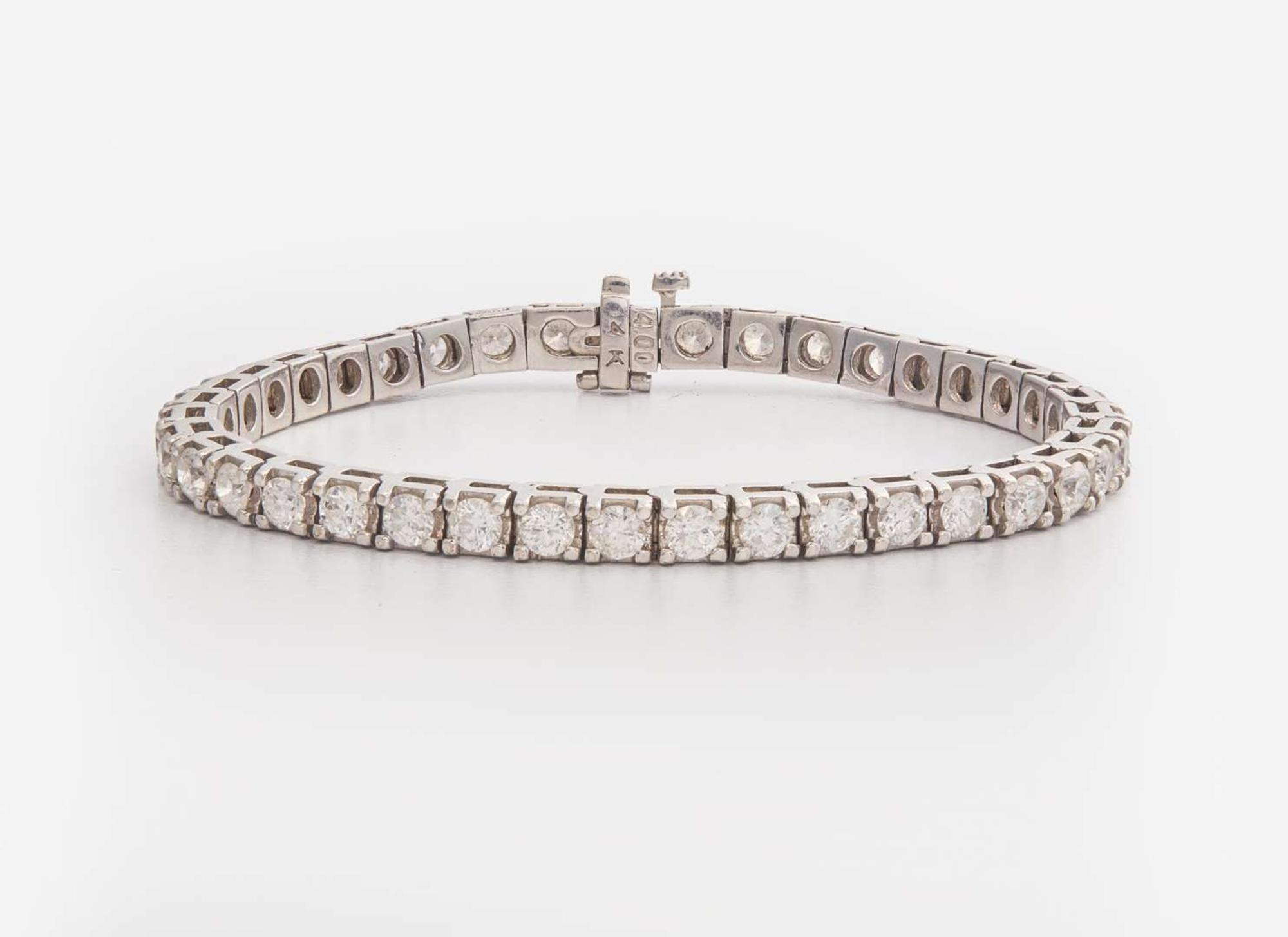 A 14K White Gold and Diamond Tennis Bracelet