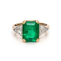 H. STERN, COLOMBIAN EMERALD AND DIAMOND RING