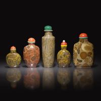 Five Chinese Puddingstone Snuff Bottles, 18th to 20th Century — 清中期-民國 抱子石鼻烟壺四支