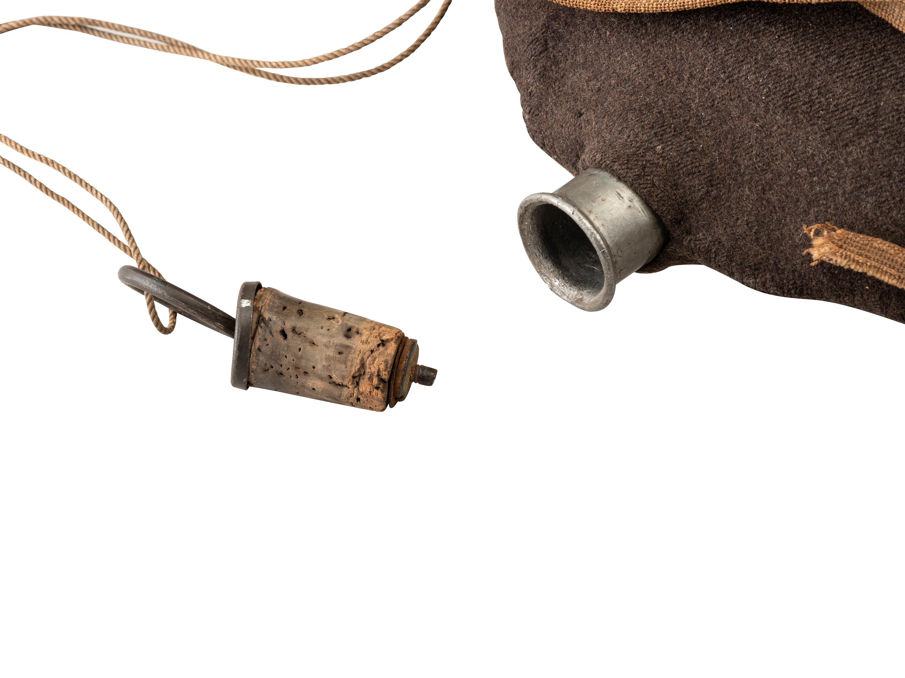 [CIVIL WAR]. Model 1858 Federal Philadelphia Depot bullseye canteen.