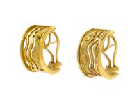 A Pair of 18 Karat Yellow Gold Earclips, Bagues,