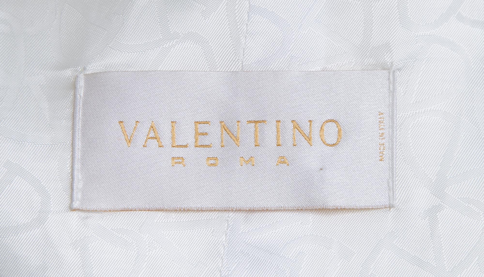 A Valentino Roma White Cotton Coat, Size 8; Belt: 62" x 1.75".
