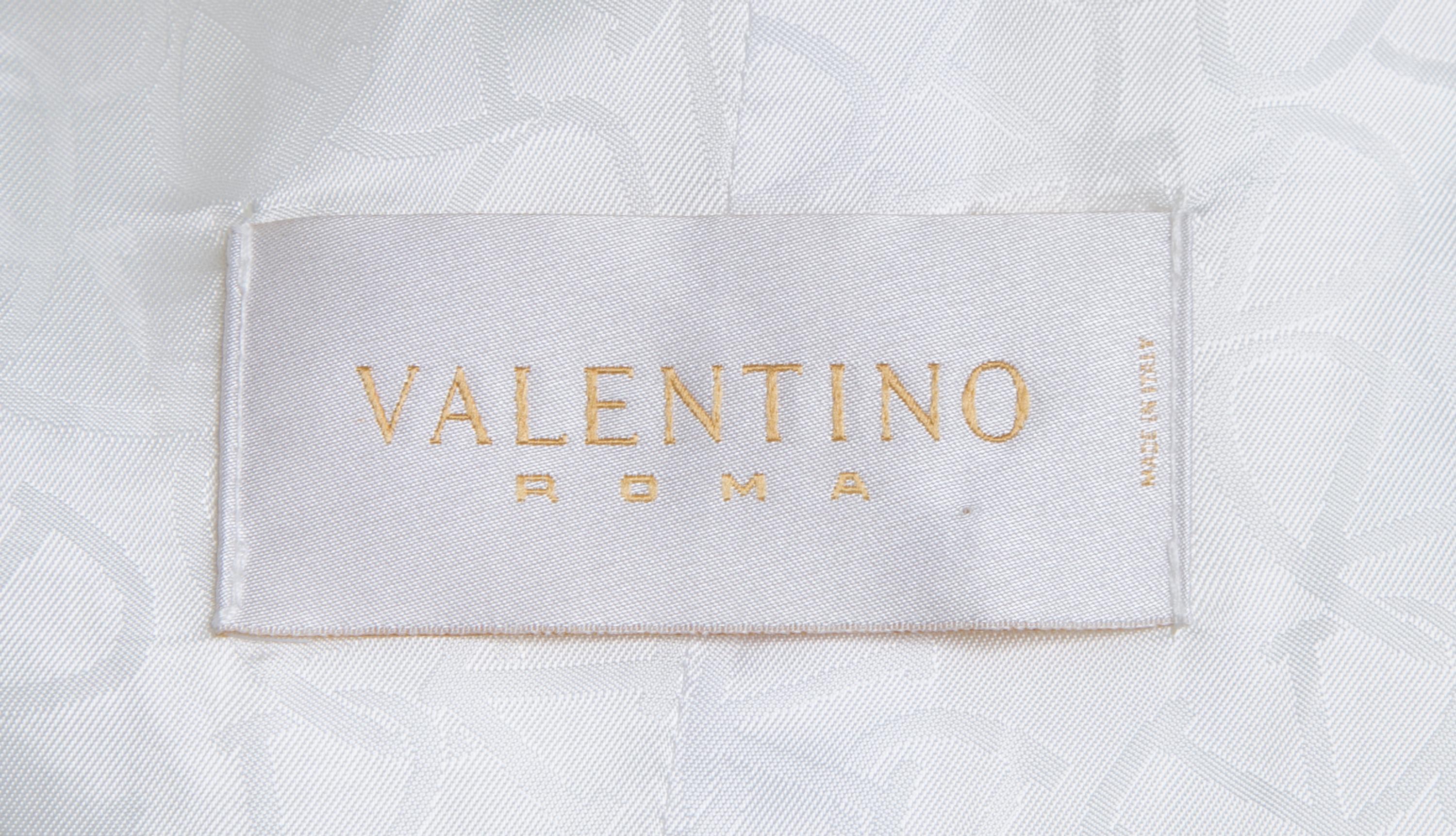 A Valentino Roma White Cotton Coat, Size 8; Belt: 62" x 1.75".