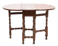 A William and Mary Style Gate-Leg Table Height 29 x depth 34 1/2 inches. — 20TH CENTURY