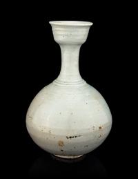 A Korean Monochrome Glazed Porcelain Bottle Vase
