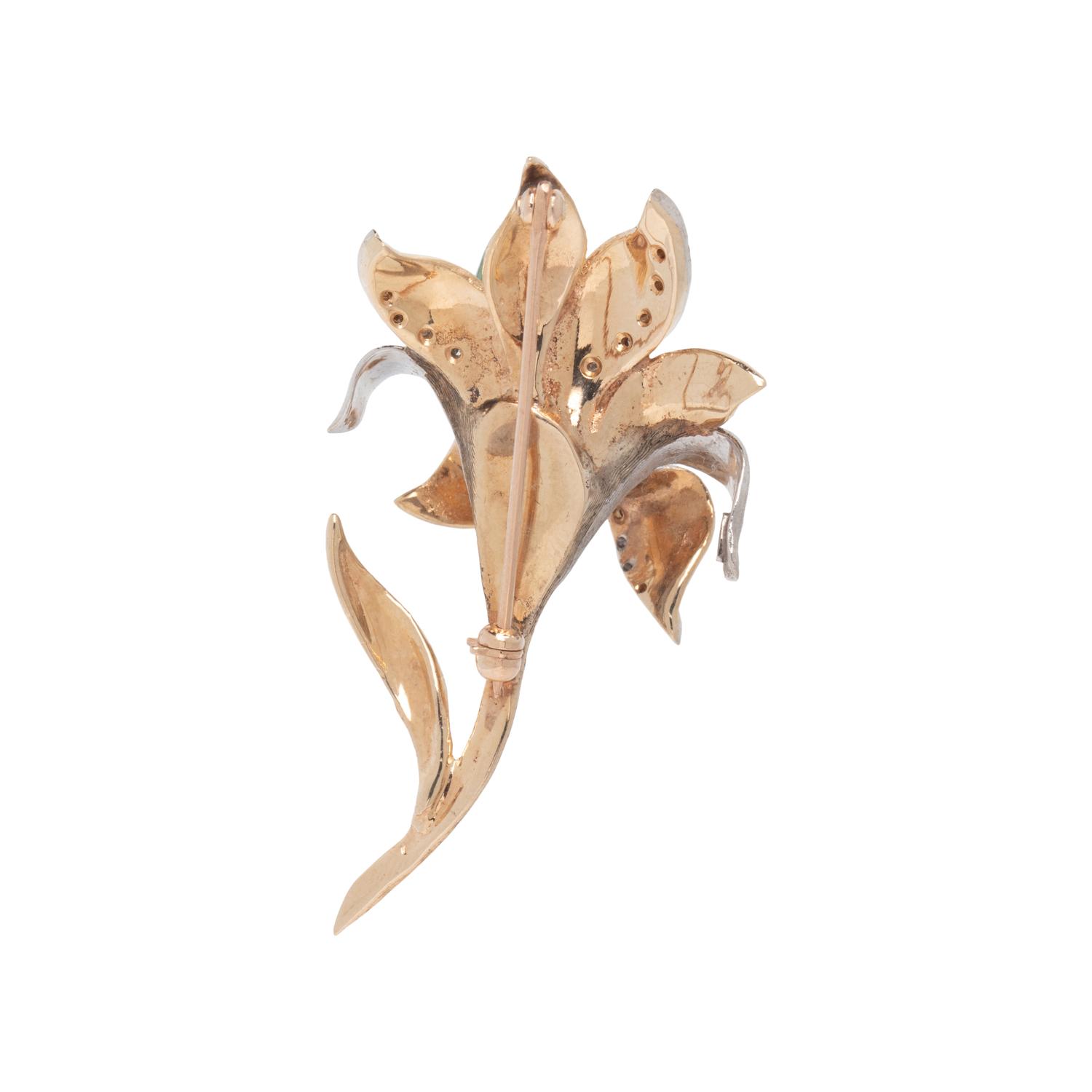 BICOLOR GOLD, JADE, AND DIAMOND FLOWER BROOCH