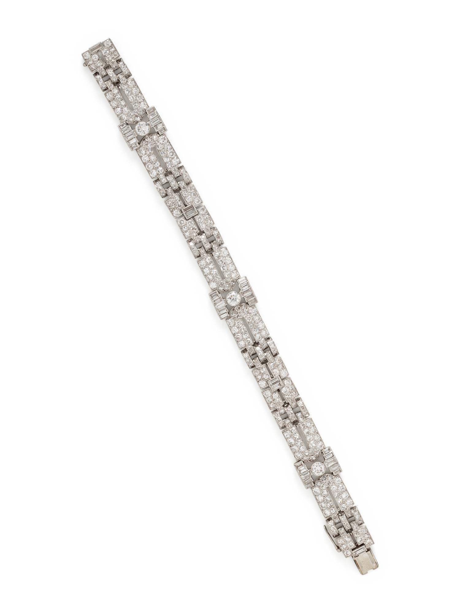 ART DECO, PLATINUM AND DIAMOND BRACELET