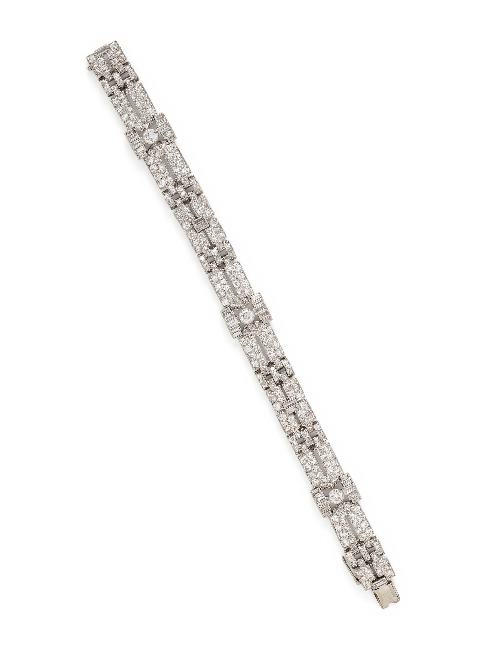ART DECO, PLATINUM AND DIAMOND BRACELET