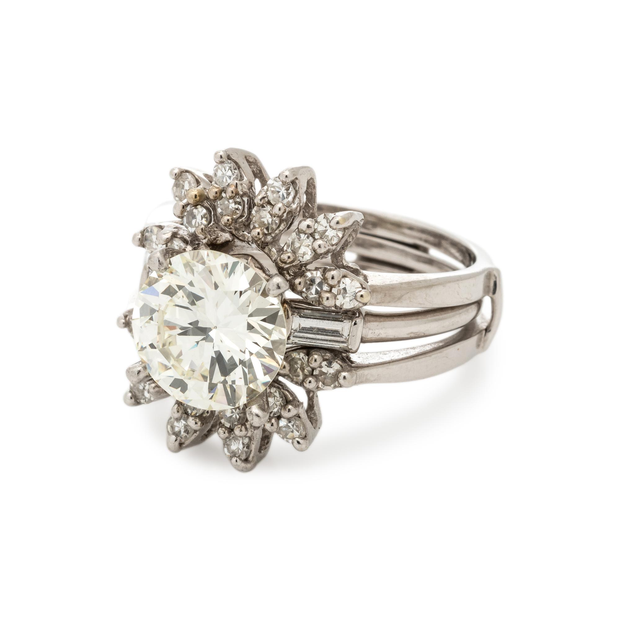 DIAMOND RING