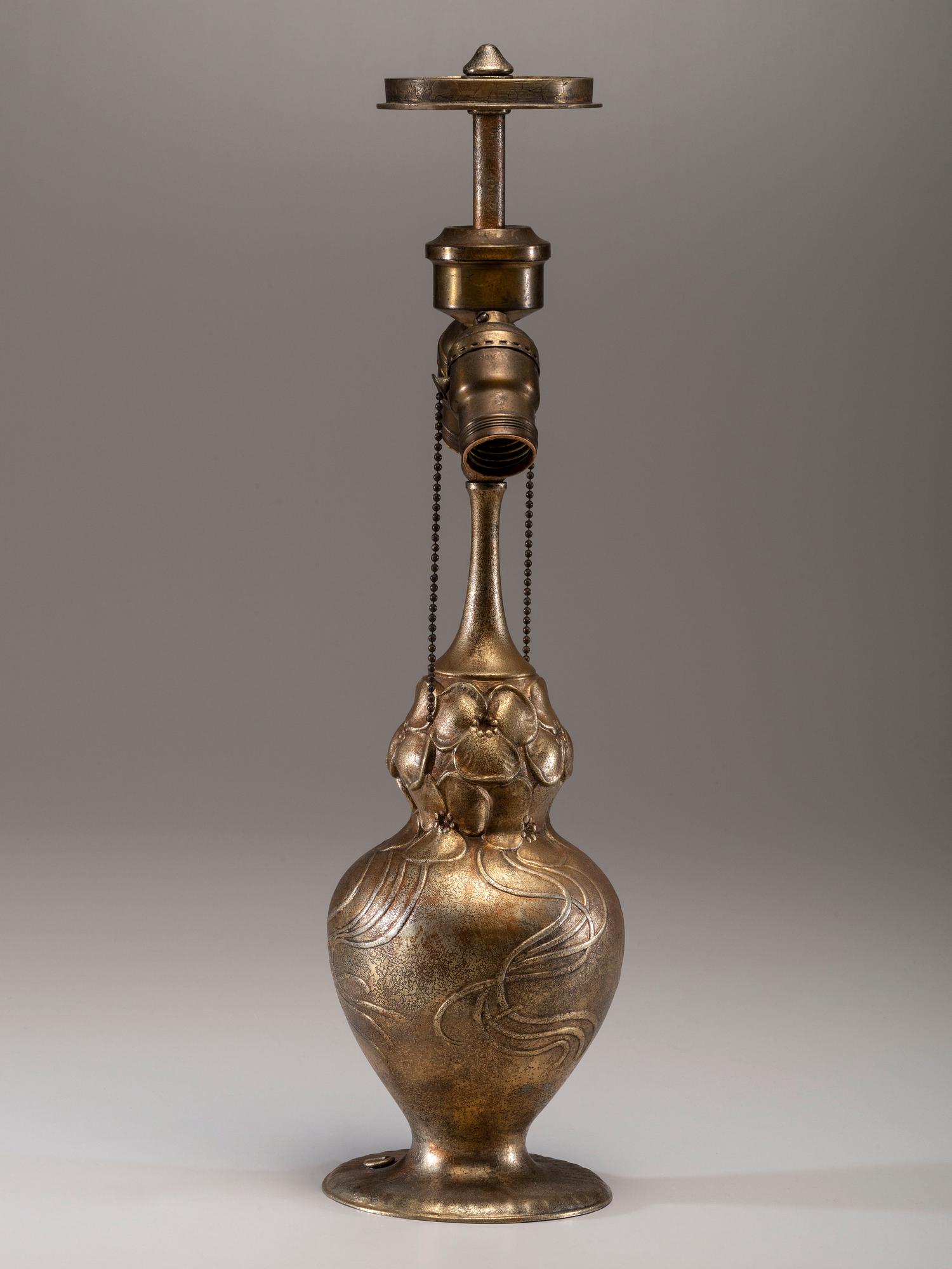 Lily Lamp Base