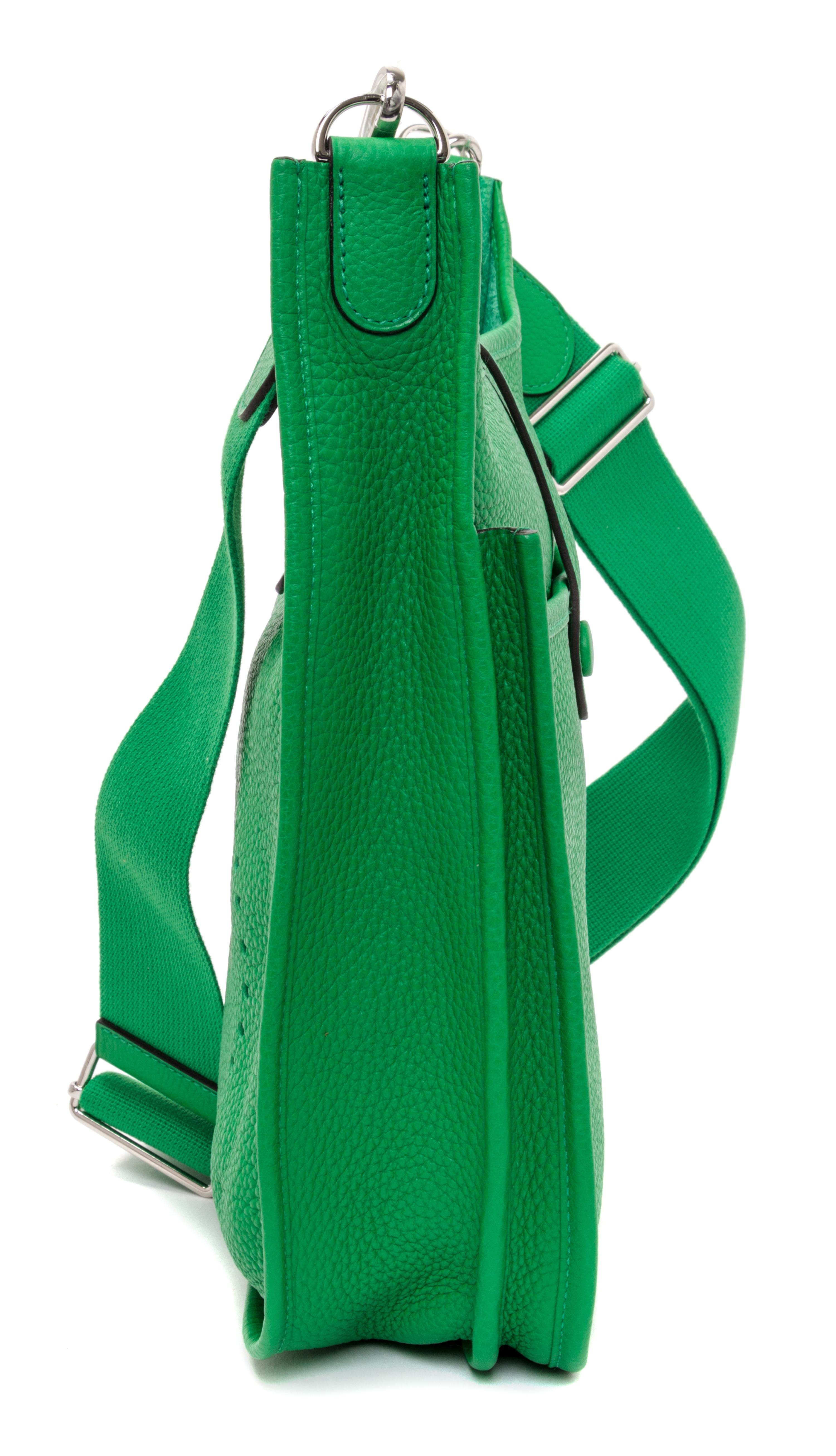 An Hermes Vert Evelyne III PM Handbag, 11.25" x 12'" x 2.5".