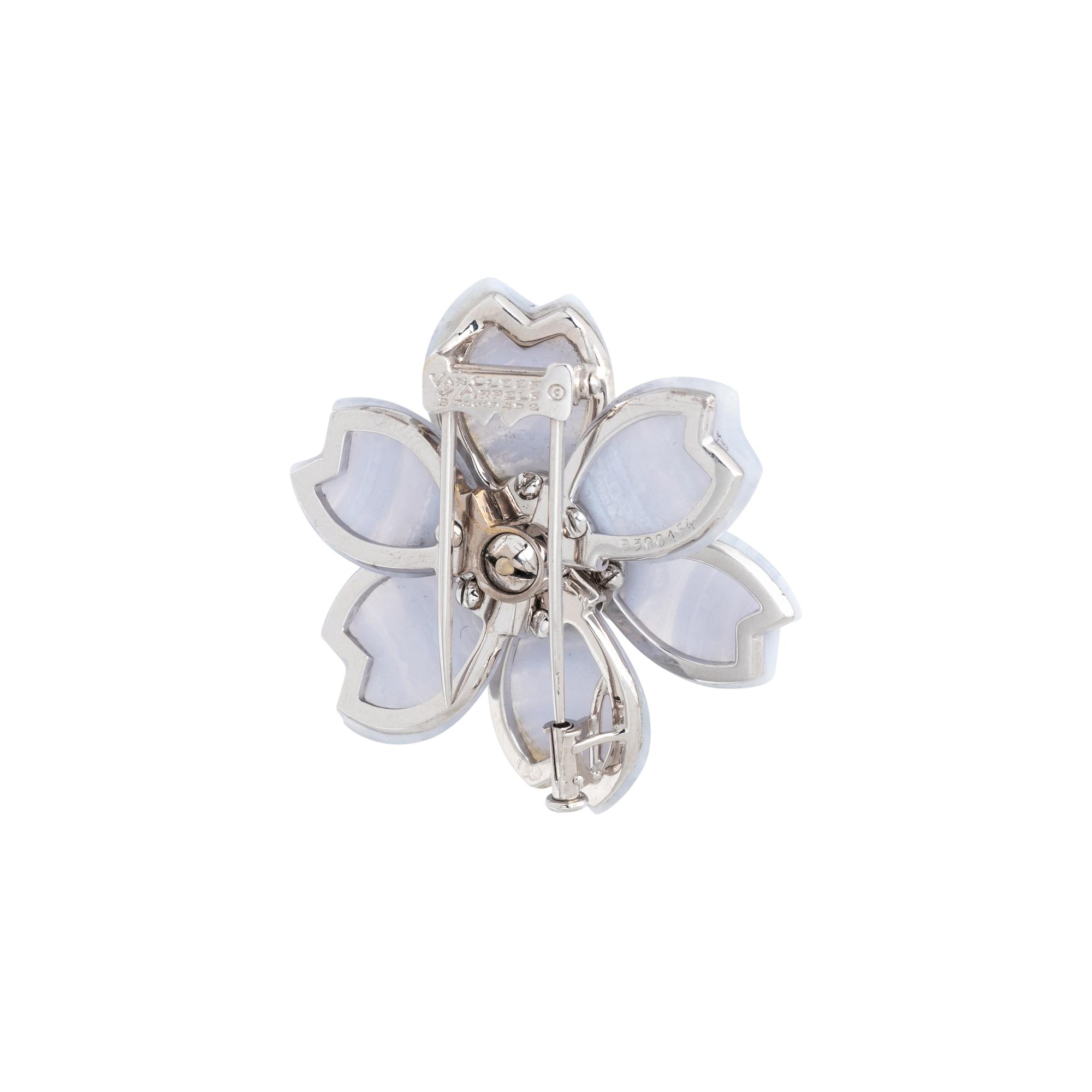 VAN CLEEF & ARPELS, LAVENDER AGATE AND DIAMOND 'ROSE DE NÖEL' BROOCH
