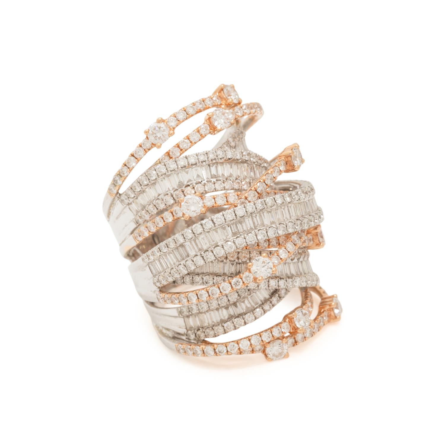 DIAMOND AND BICOLOR GOLD RING