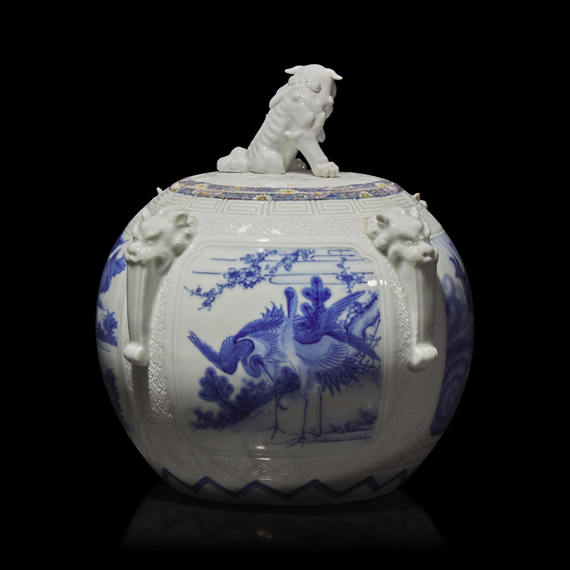 A Japanese Hirado Porcelain Globular Jar and Cover, Meiji Period 日本 明治時期 平戶燒山水瑞獸圖獅紐蓋罐