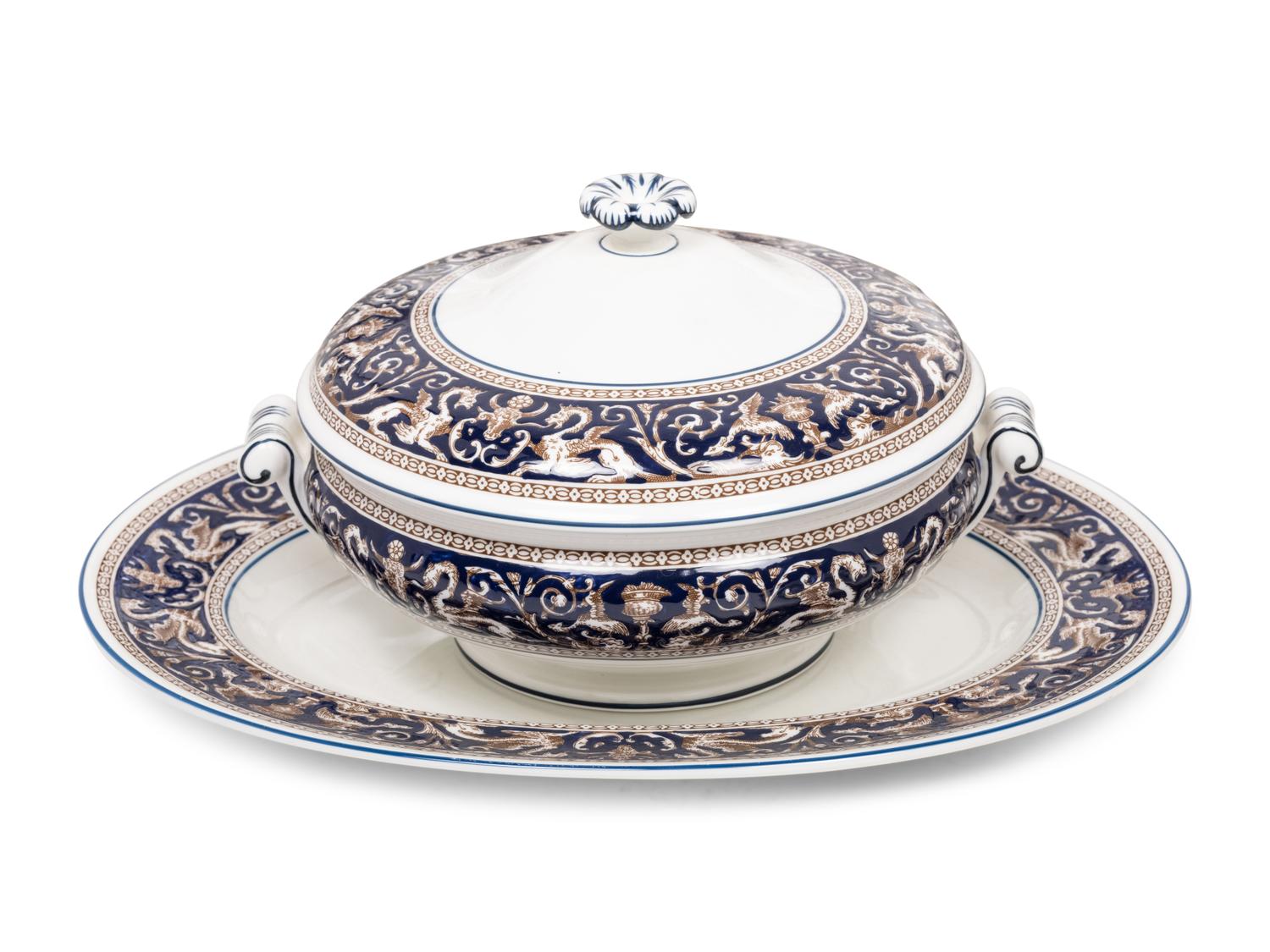 A Wedgwood Florentine Porcelain Dinner Service