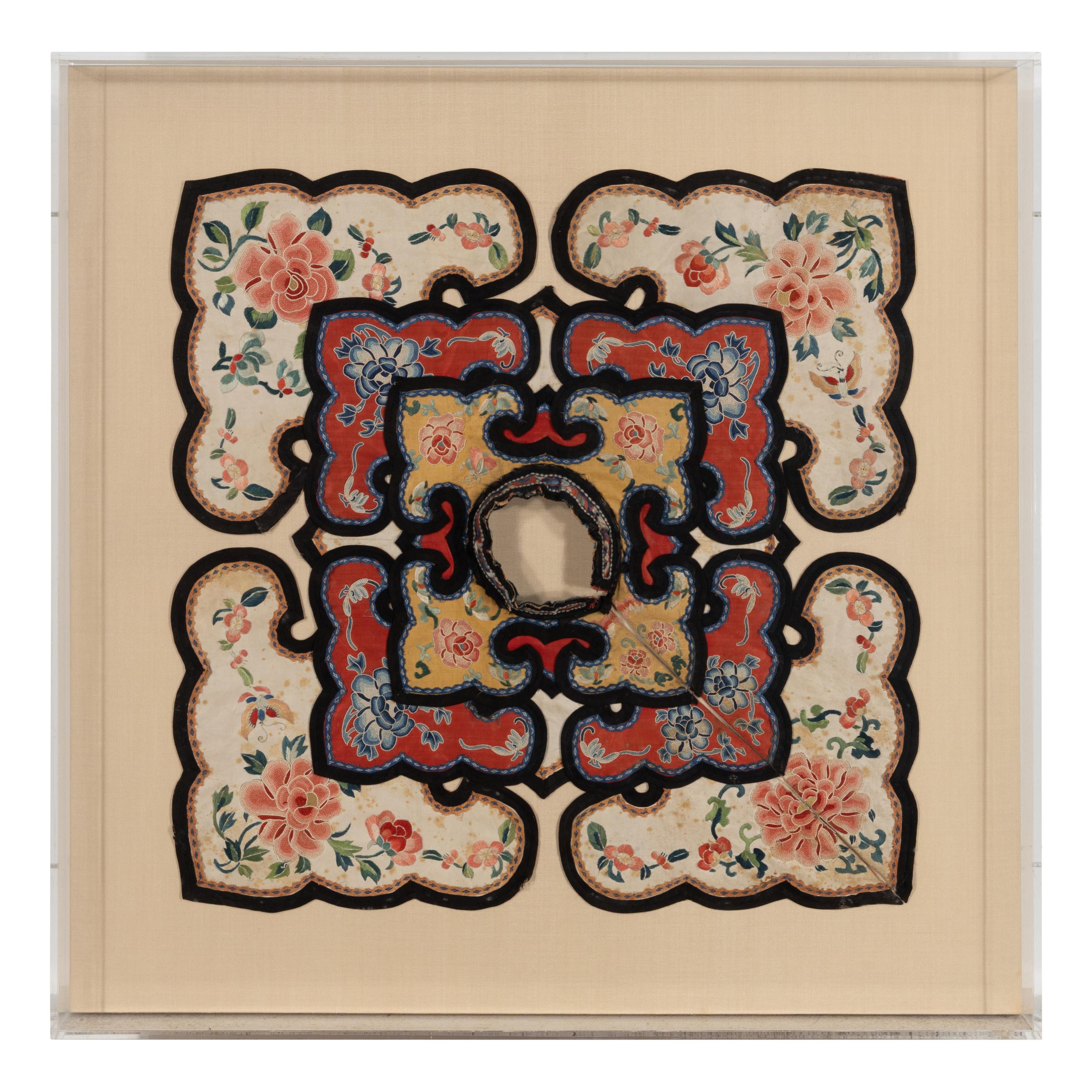 Three Chinese Embroidered Silk Lady's Collars, Yunjian, 19th Century — 晚清 雲肩三種