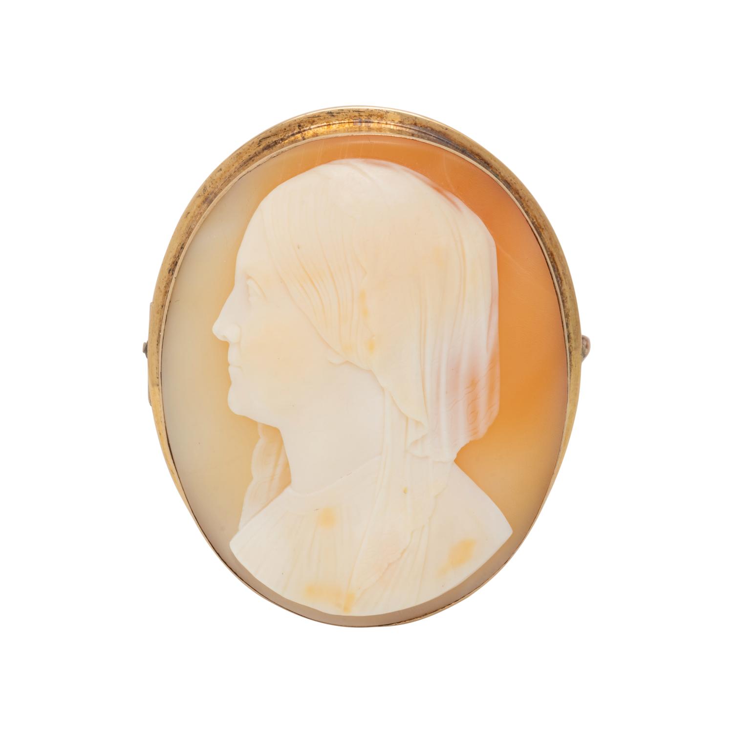 SAULINI, SHELL CAMEO BROOCH