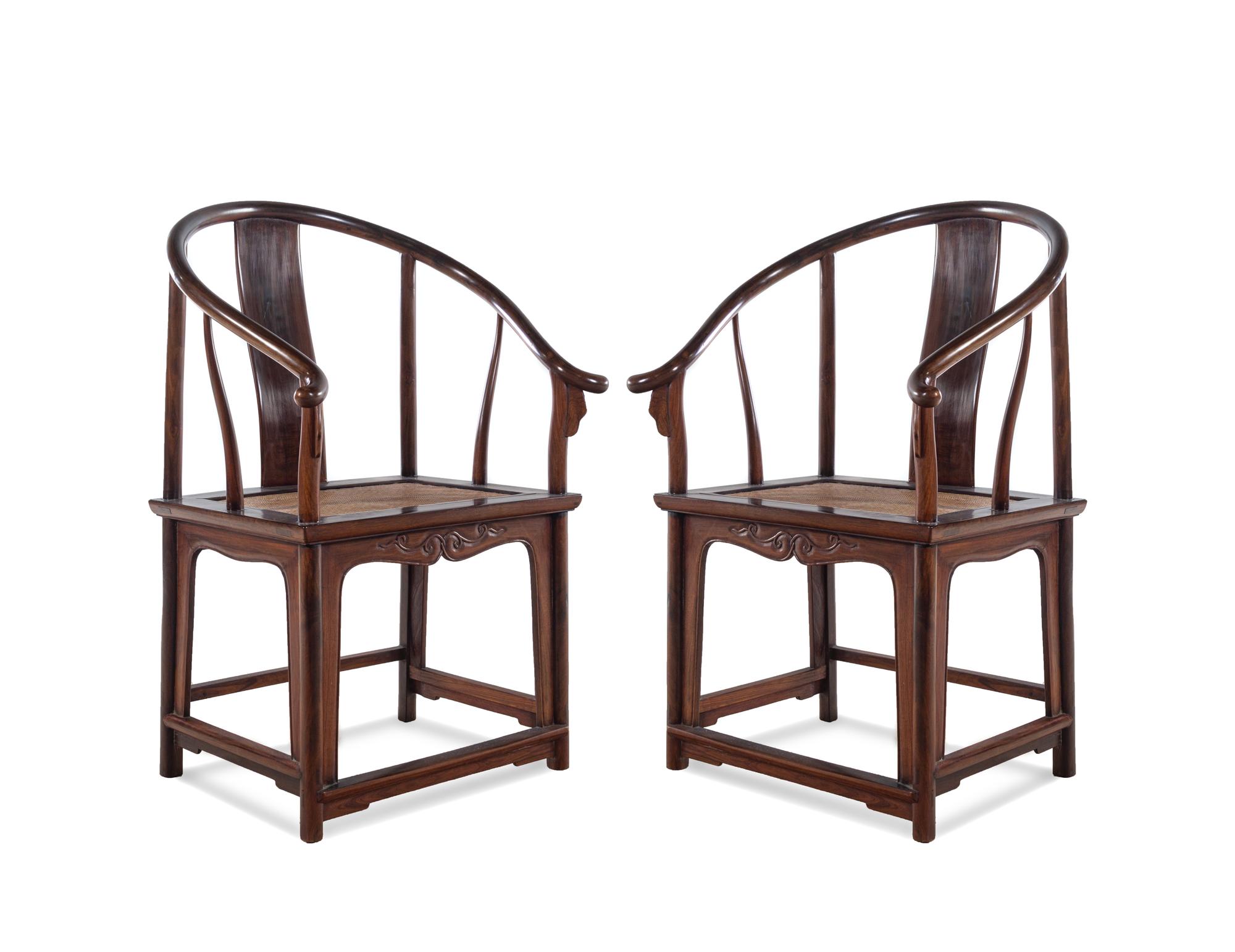 A Pair of Rosewood Horseshoe-Back Armchairs, Quanyi