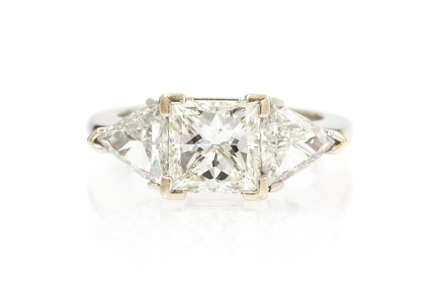 A 14 Karat White Gold and Diamond Ring, 3.10 dwts.
