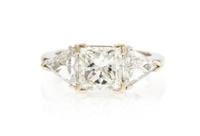 A 14 Karat White Gold and Diamond Ring, 3.10 dwts.