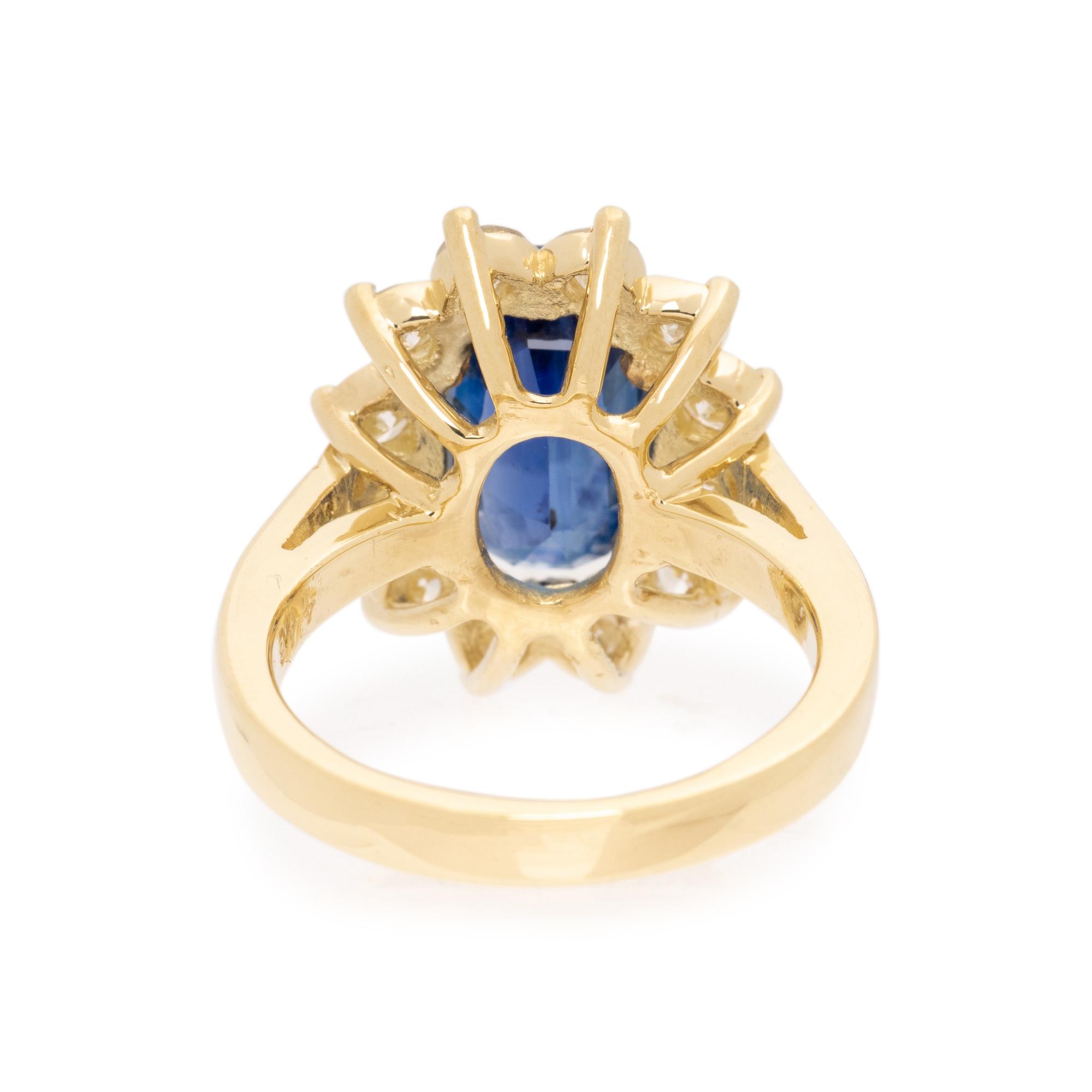 SAPPHIRE AND DIAMOND RING
