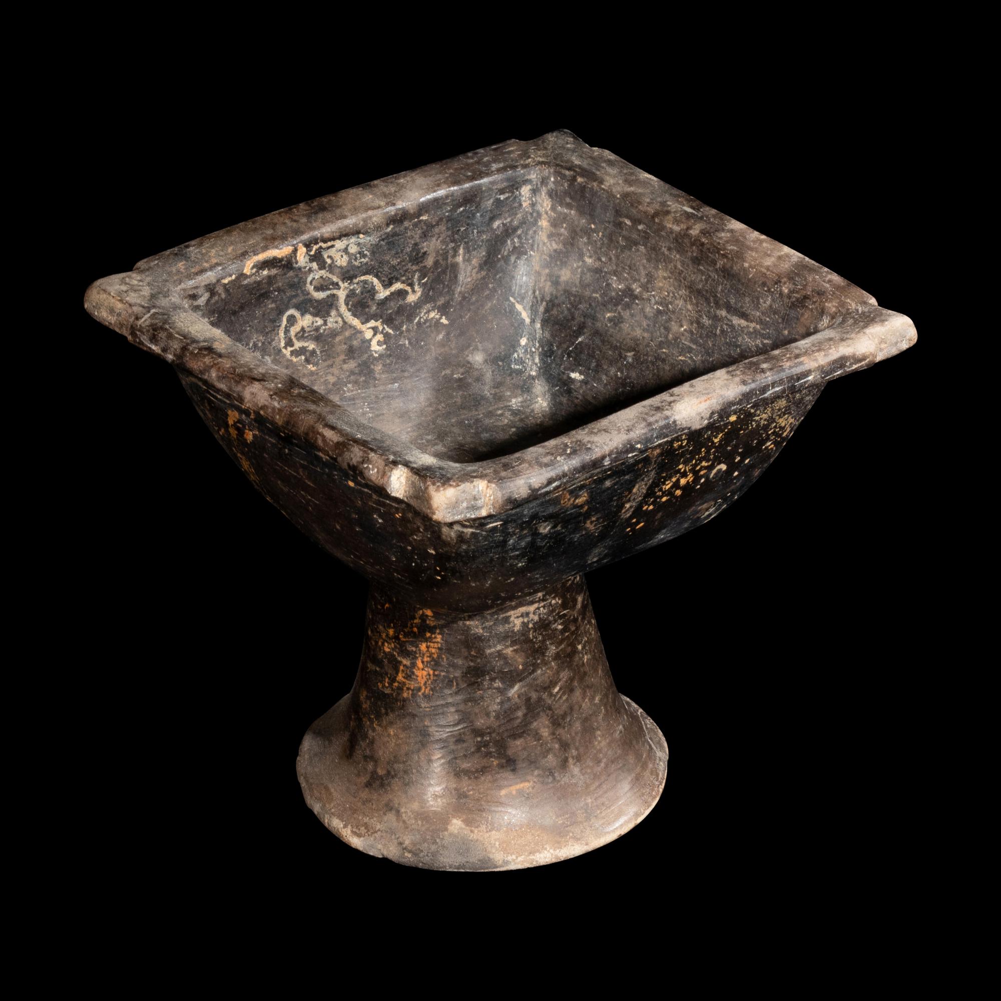 A Nariño-Carchi Terracotta Stem Cup