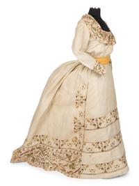Linen Day Dress à la 18th Century with Embroidery, 1870-80s