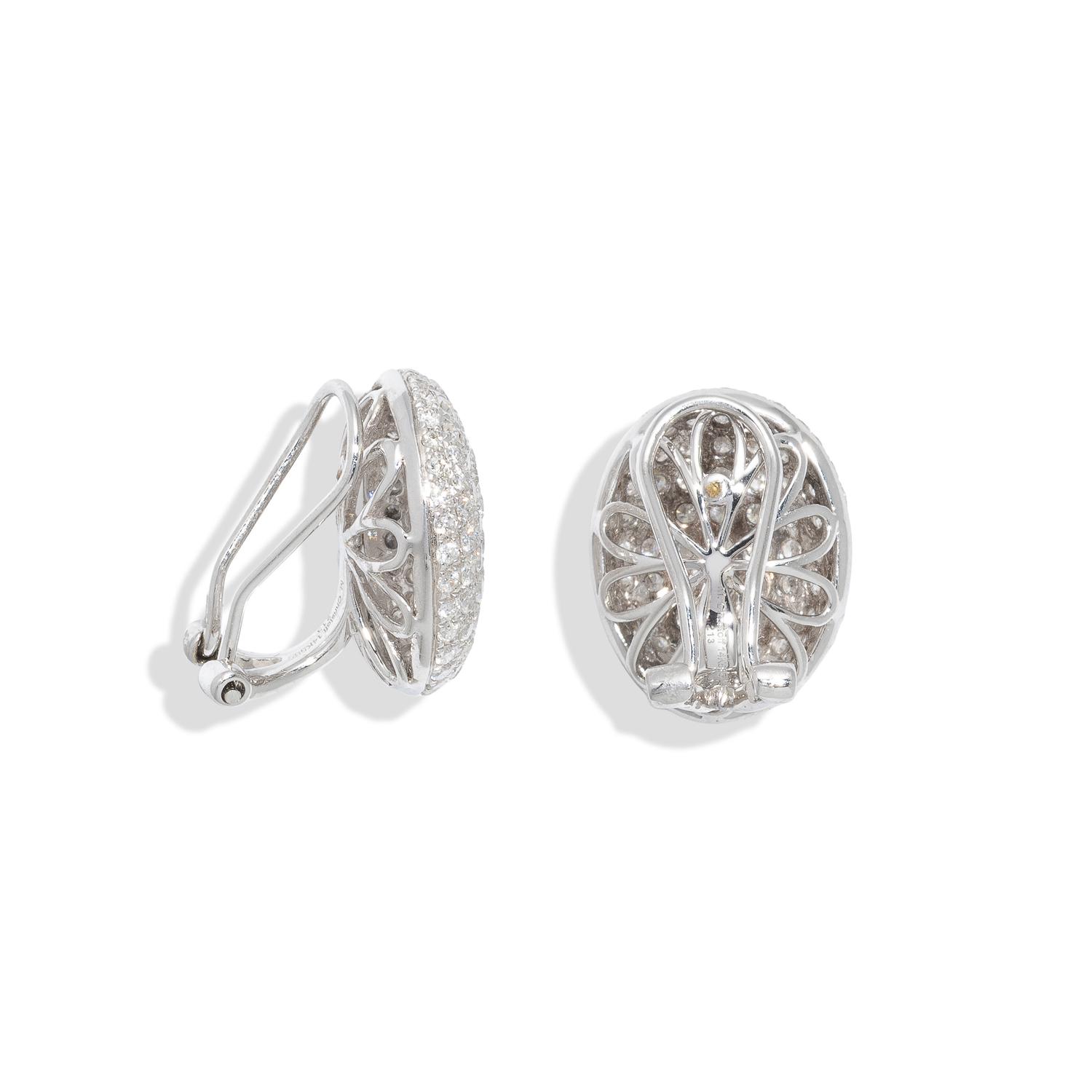 DIAMOND AND WHITE GOLD BOMBE EARRINGS