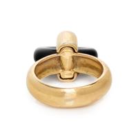 YELLOW GOLD AND ONYX RING